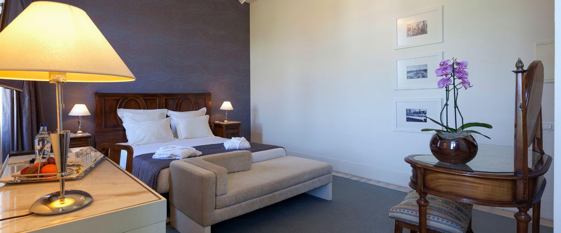 Classic room with two individual beds and interior pateo view Curia Palace Hotel Coimbra Classic room with two individual beds and interior pateo view Curia Palace Hotel Coimbra